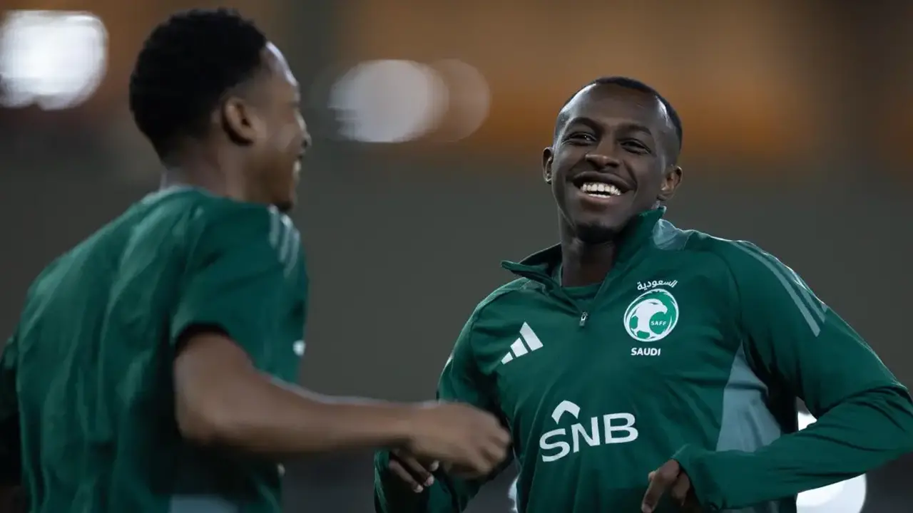 بث مباشر: شاهد مباراة السعودية وعمان كاس العرب 2025